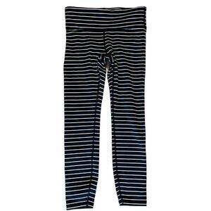 Gap Fit XS Black White Blackout Technology Leggings Flexible Soft Ankle